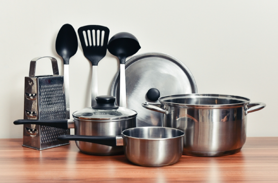 Small utensils and individual serving sets